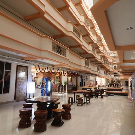 Wangburapa Grand Хатъяй Экстерьер фото